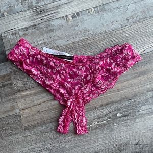 Hanky panky signature lace cheeky hipster lace